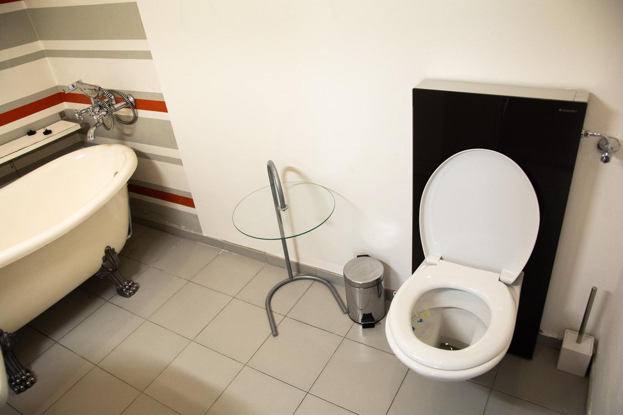 City Centre Garden Apartment With Parking Prag Dış mekan fotoğraf